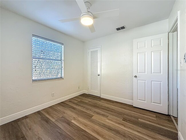 Building Photo - 424 72nd St N