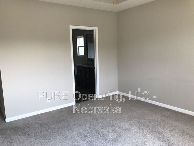 Building Photo - 16509 Heather St