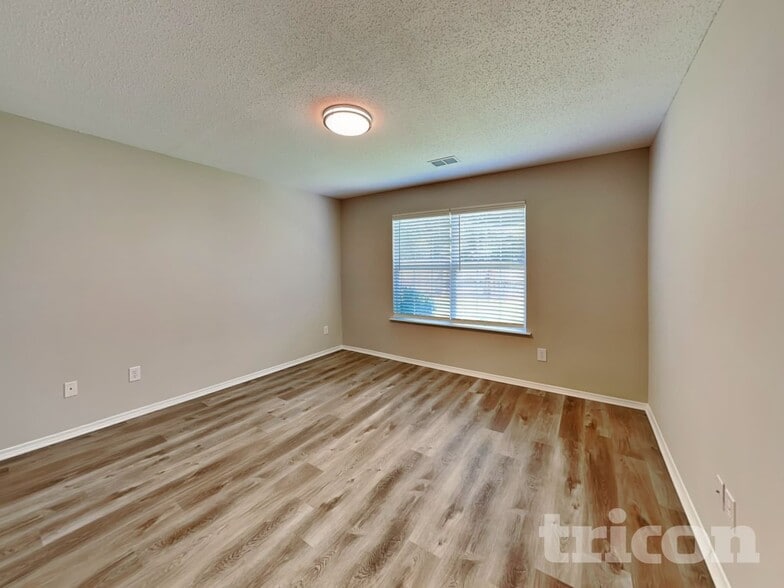 Building Photo - 7 Glassglenn Dr