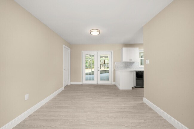 Building Photo - 4119 Tangier St