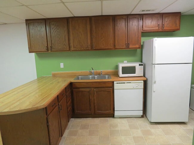 Building Photo - 29 Teaberry Rd