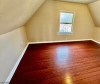 Building Photo - 362 Sanford Ave