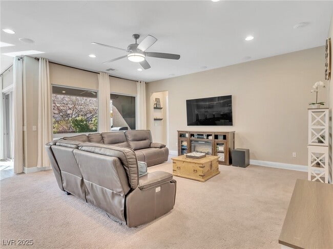 Building Photo - 2931 Raywood Ash Dr