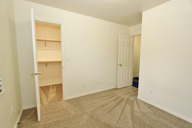 Building Photo - Single-Level Home in Quiet Neighborhood