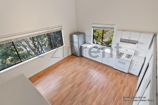 Building Photo - 50 E Scenic Ave