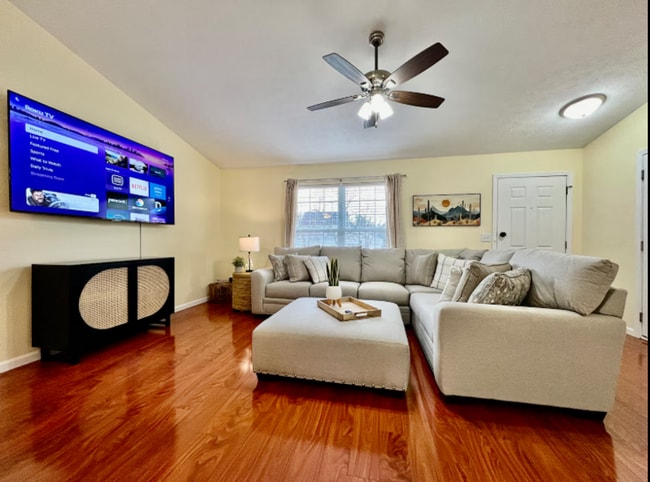 Building Photo - Comfy Ranch Home in West Chester