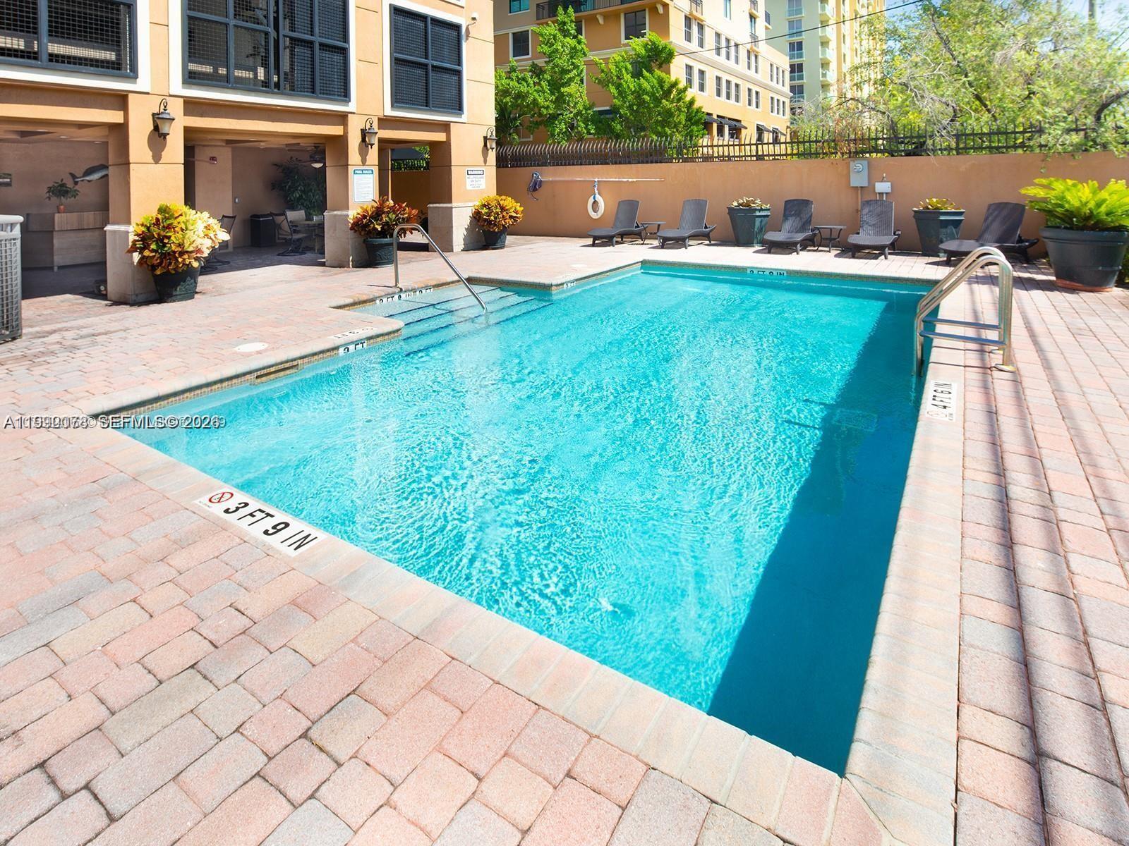 Building Photo - 3590 Coral Way