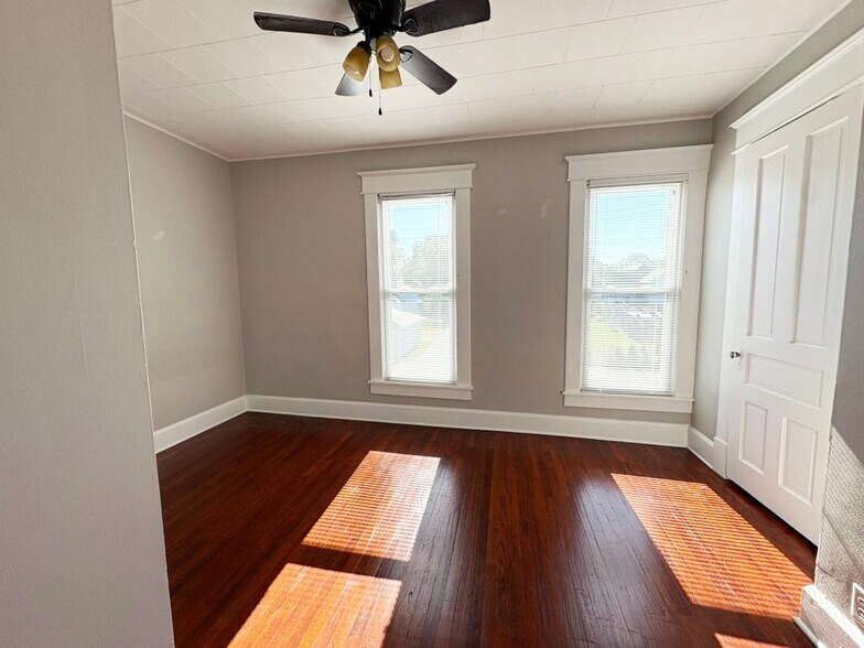 Building Photo - 509 N Meridian St