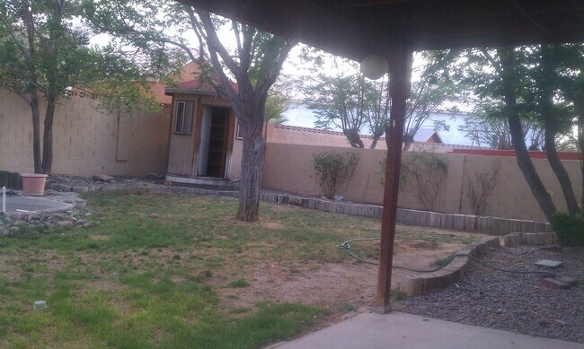 Building Photo - Beautifully Remodeled 3-Bedroom Home with ...