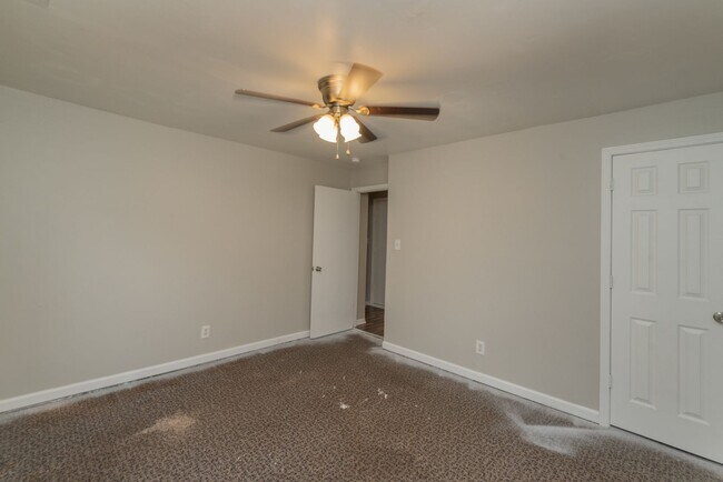 Building Photo - Updated 2 Bed / 1 Bath Home for Rent in Augusta – $1,000/month!