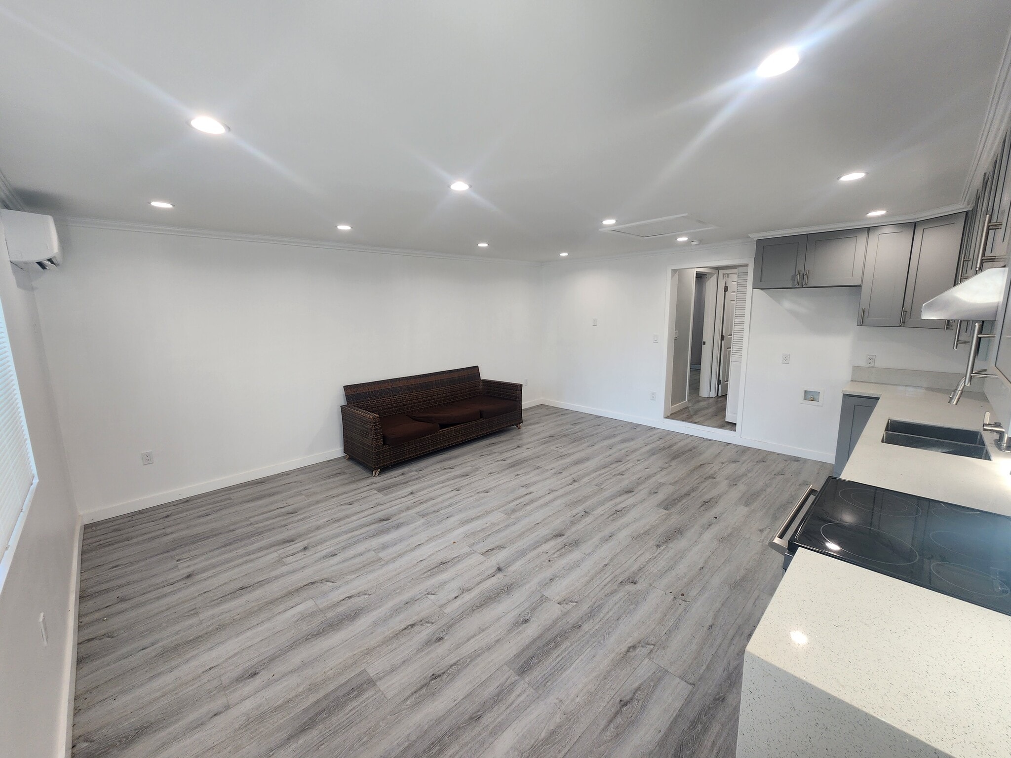 Building Photo - 5107 Mammoth Ave