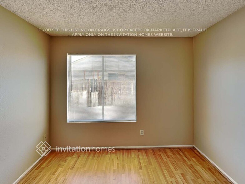 Building Photo - 11002 N 65th Ave