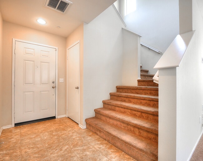 Building Photo - 34212 Woodmont