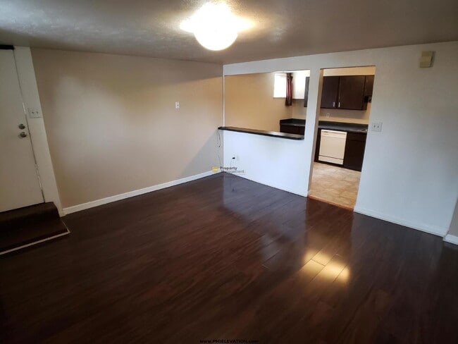 Building Photo - 4288 Hooker St