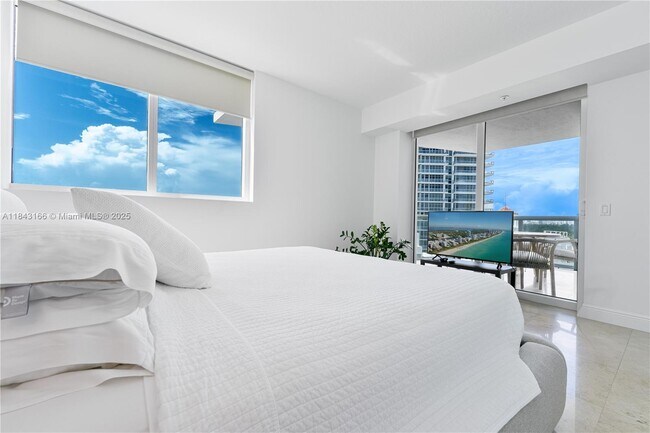 Building Photo - 3801 Collins Ave