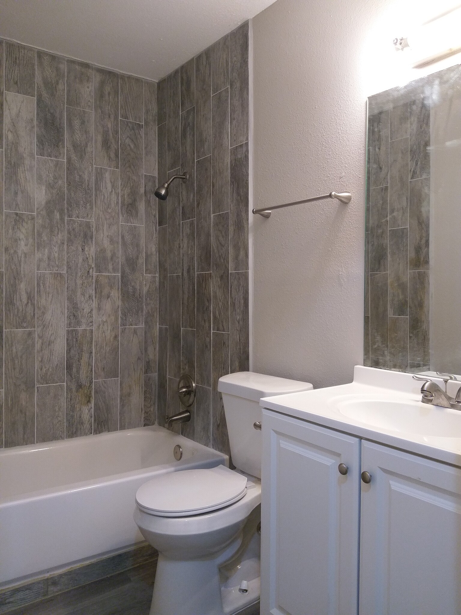 Bathroom 2 - 2803 Von Braun Dr