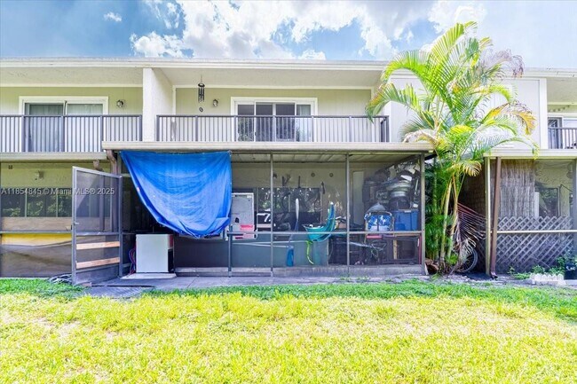Building Photo - 8105 Lagos De Campo Blvd