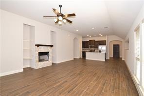 Building Photo - 1412 Roadrunner Dr