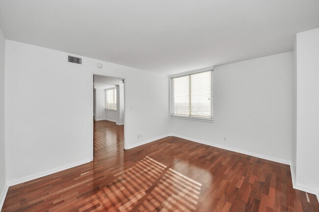 Building Photo - 3525 Sage Rd