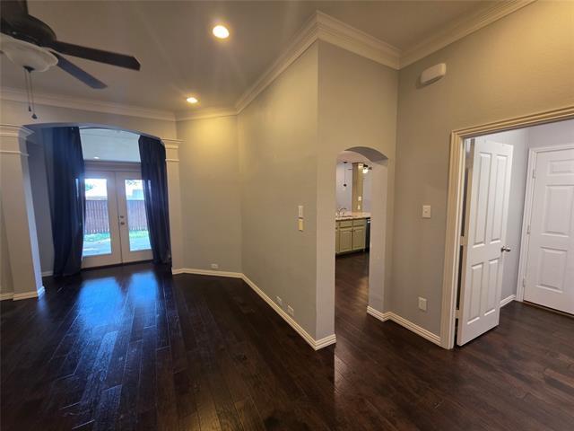 Building Photo - 2717 Cliffwood Dr