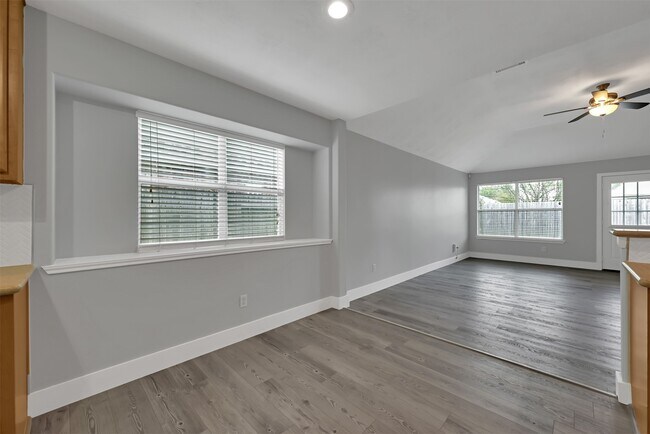 Building Photo - 8718 Sorrel Meadows Dr