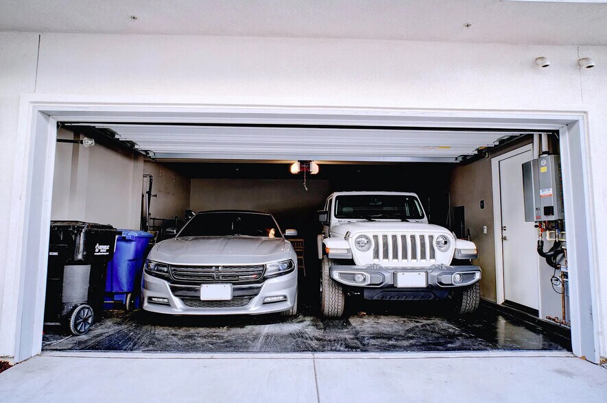 Building Photo - 5503 Sandcliff Ln
