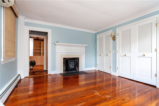 Building Photo - 19 King St