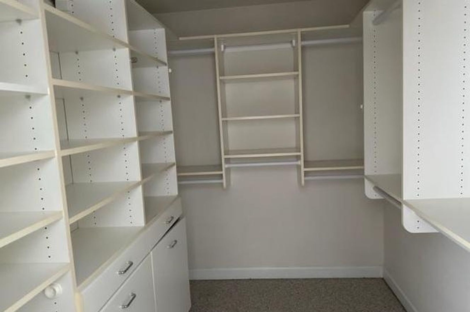 Building Photo - 3359 Roundtree Estates Ct