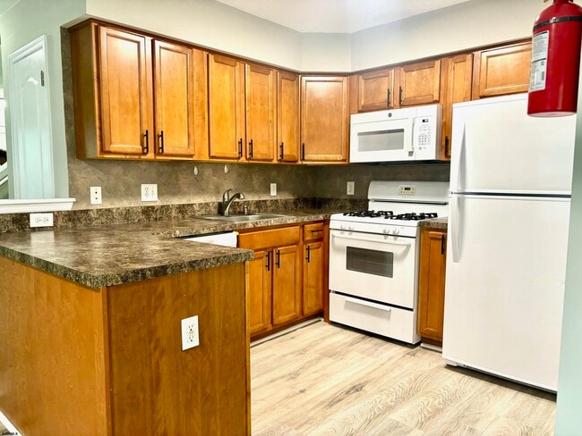 Building Photo - 27 Oyster Bay