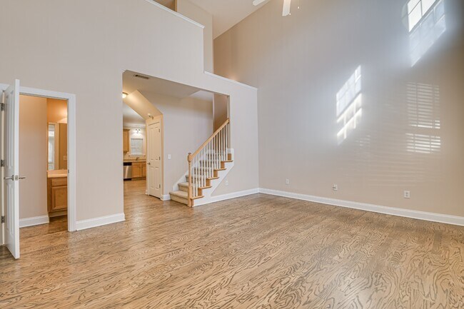 Building Photo - 200 Kline St NW