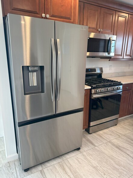 Building Photo - 5395 NY-90