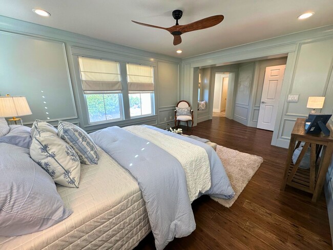 Building Photo - Stunning 4 Bedroom, 2.5 Bath Lawrence Ranch Home With Solar