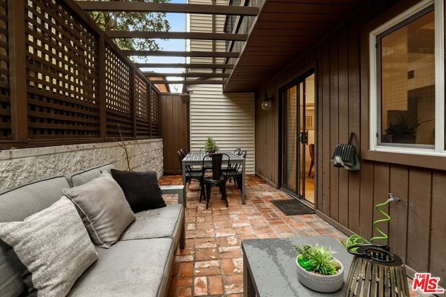 Building Photo - 848 Lincoln Blvd