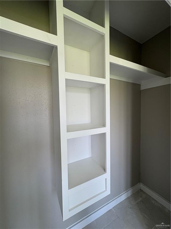 Building Photo - 206 S Ridge Ave