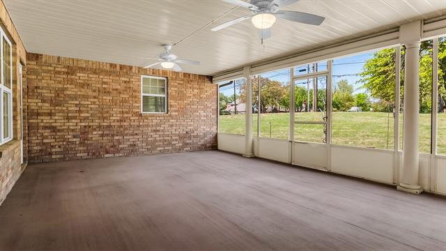 Building Photo - 3900 Montecito