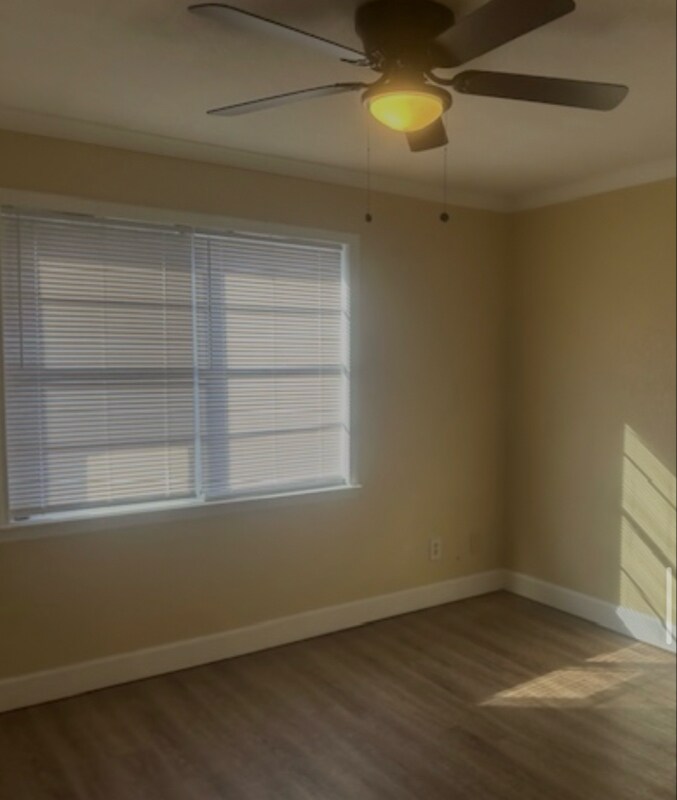 Building Photo - 6760 Prutzman Rd