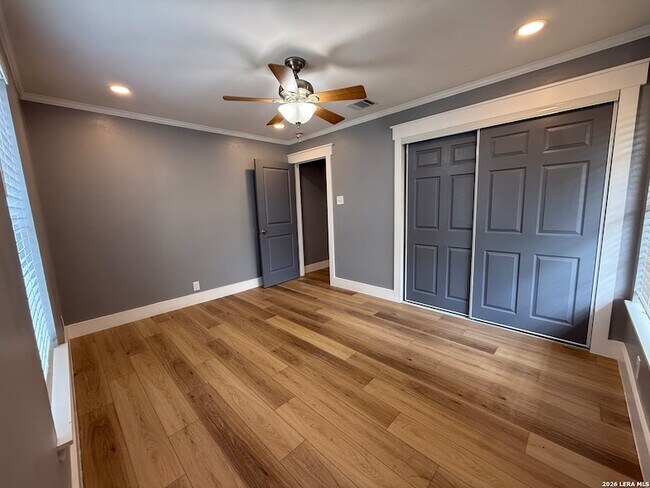 Building Photo - 4410 Trailwood Dr