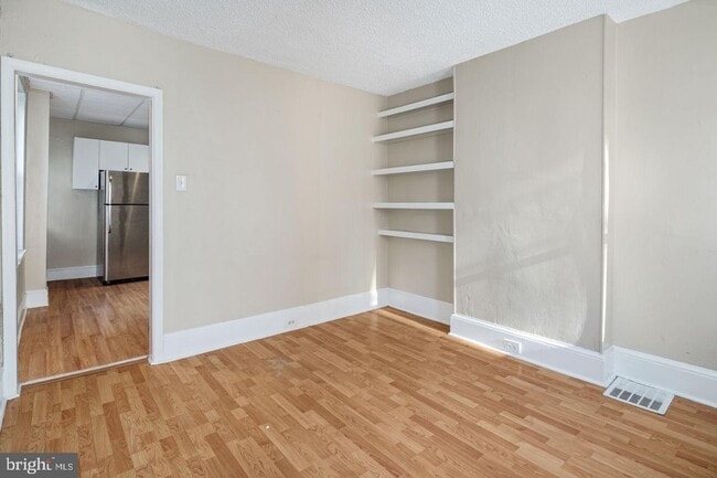 Building Photo - Charming 2 Bedroom Townhome in Fishtown | Private Yard & Modern Updates
