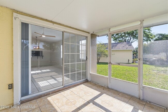 Building Photo - 972 S Fork Cir