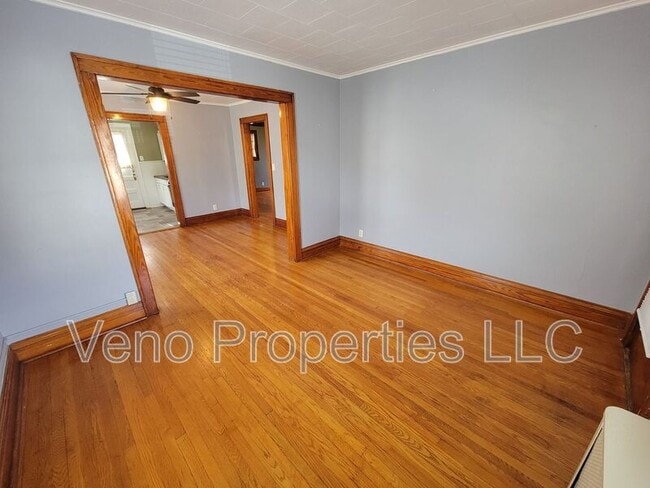 Building Photo - 800 Chestnut St