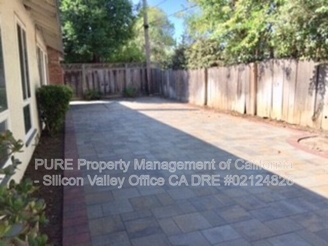 Building Photo - 1425 Firebird Way