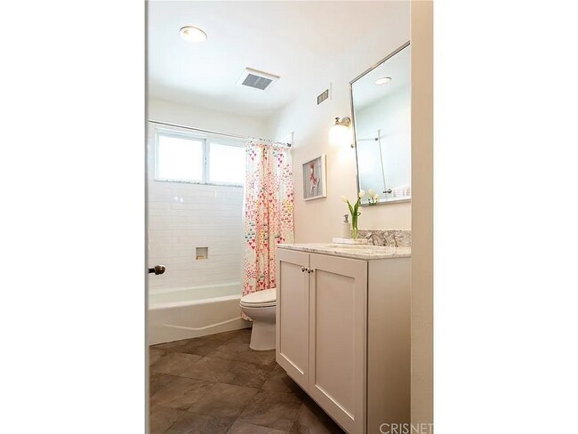 Building Photo - 12807 Milbank St