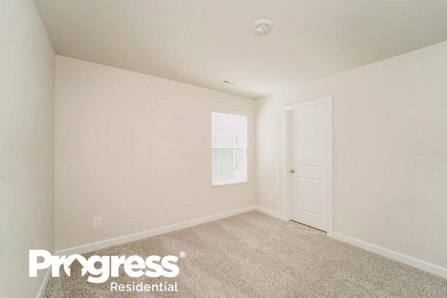 Building Photo - 14220 Laughing Gull Dr