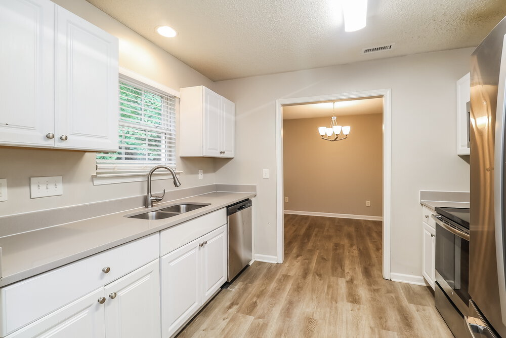 Building Photo - 905 Grassy Patch Ln