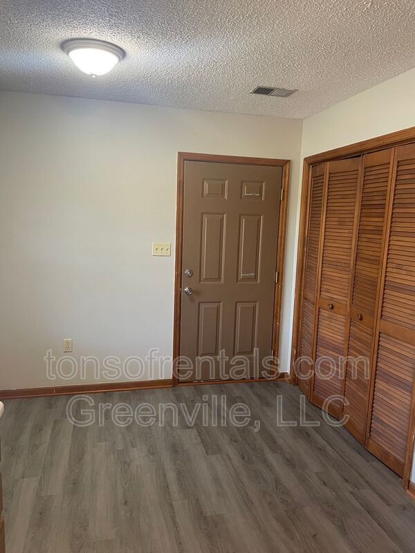 Building Photo - 119 Lacey Ln