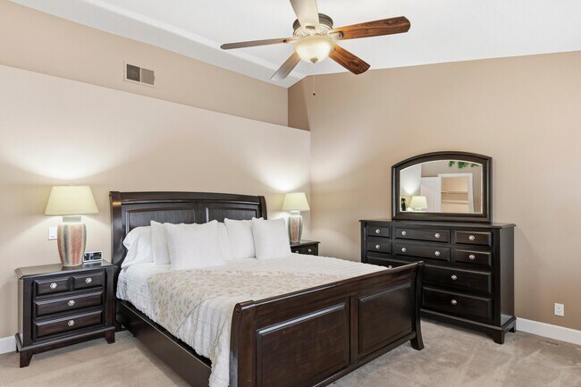 Building Photo - 223 Desert Falls Dr E