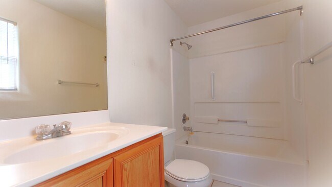 Building Photo - 6039 Malpais Park Ave NW