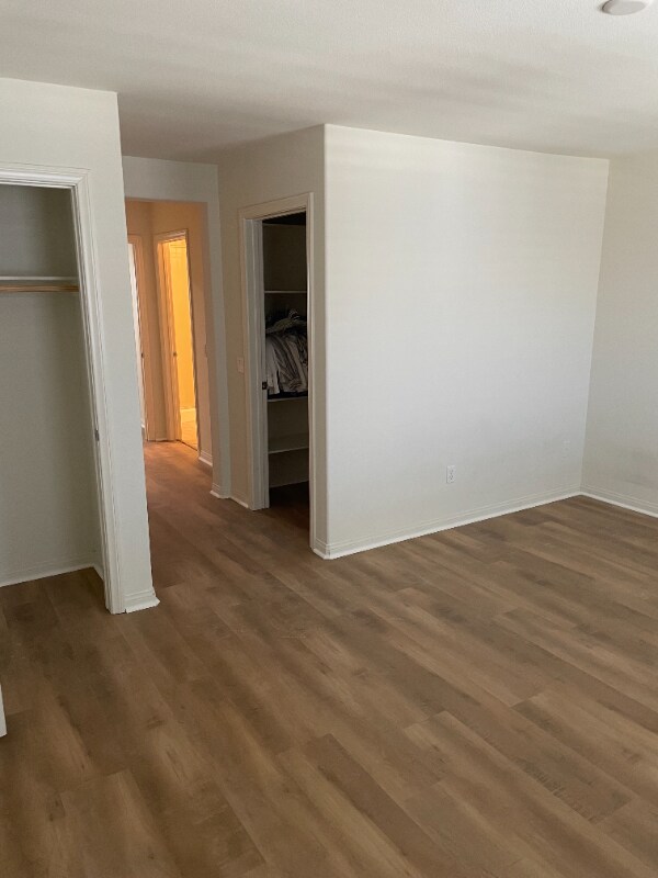 Building Photo - 335 N Fenimore Ave