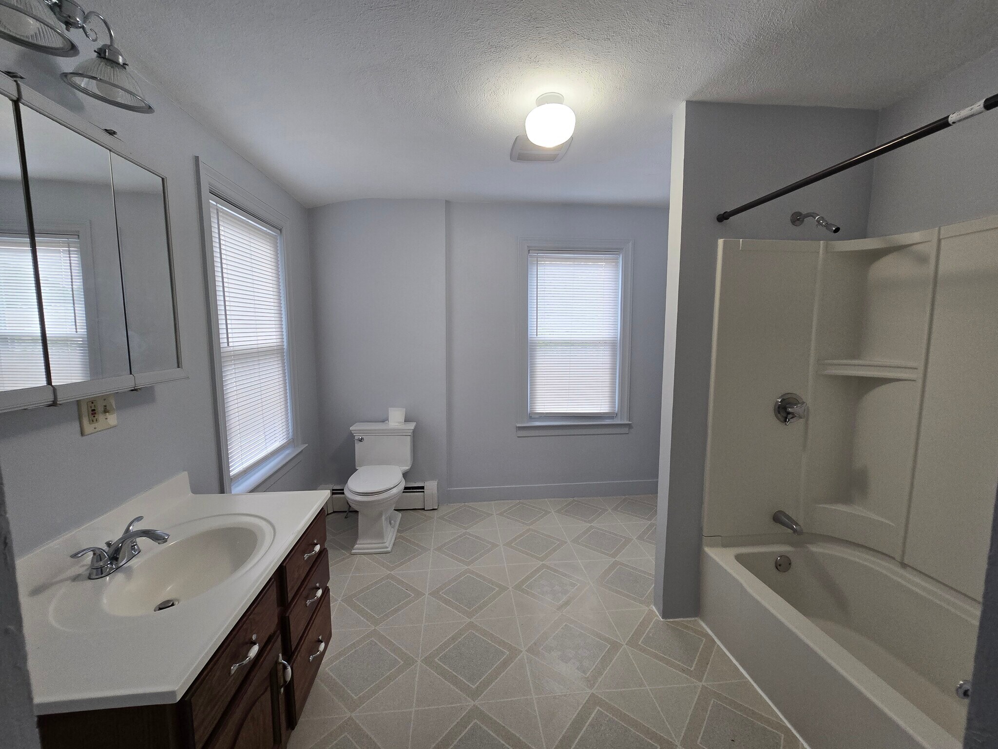 Bathroom - 128 Martin St