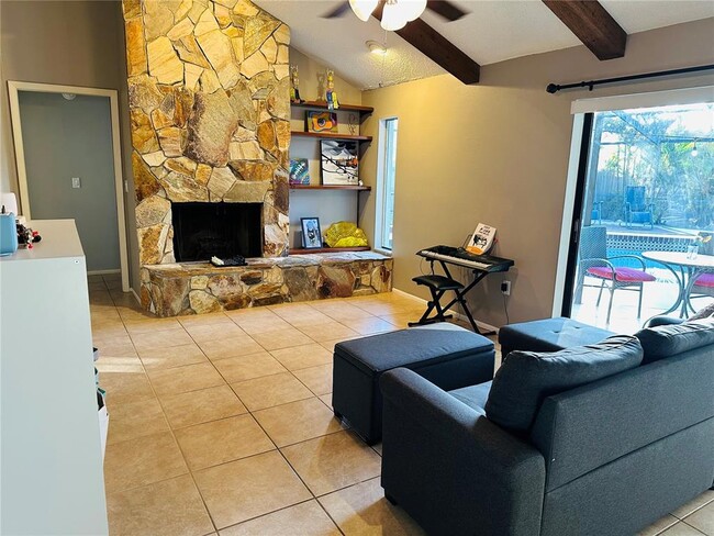 Building Photo - 3958 Easton Terrace